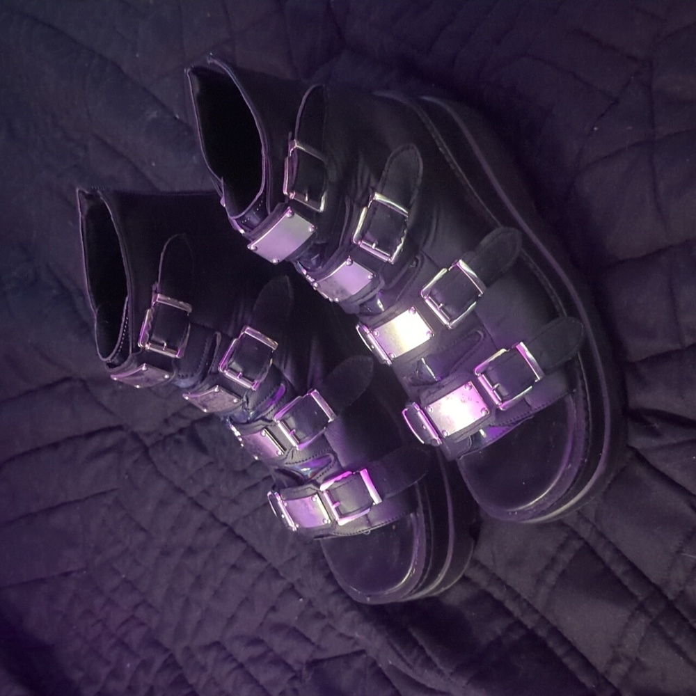 Black platform sandal/boot